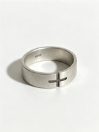 Minimalist Cross Ring